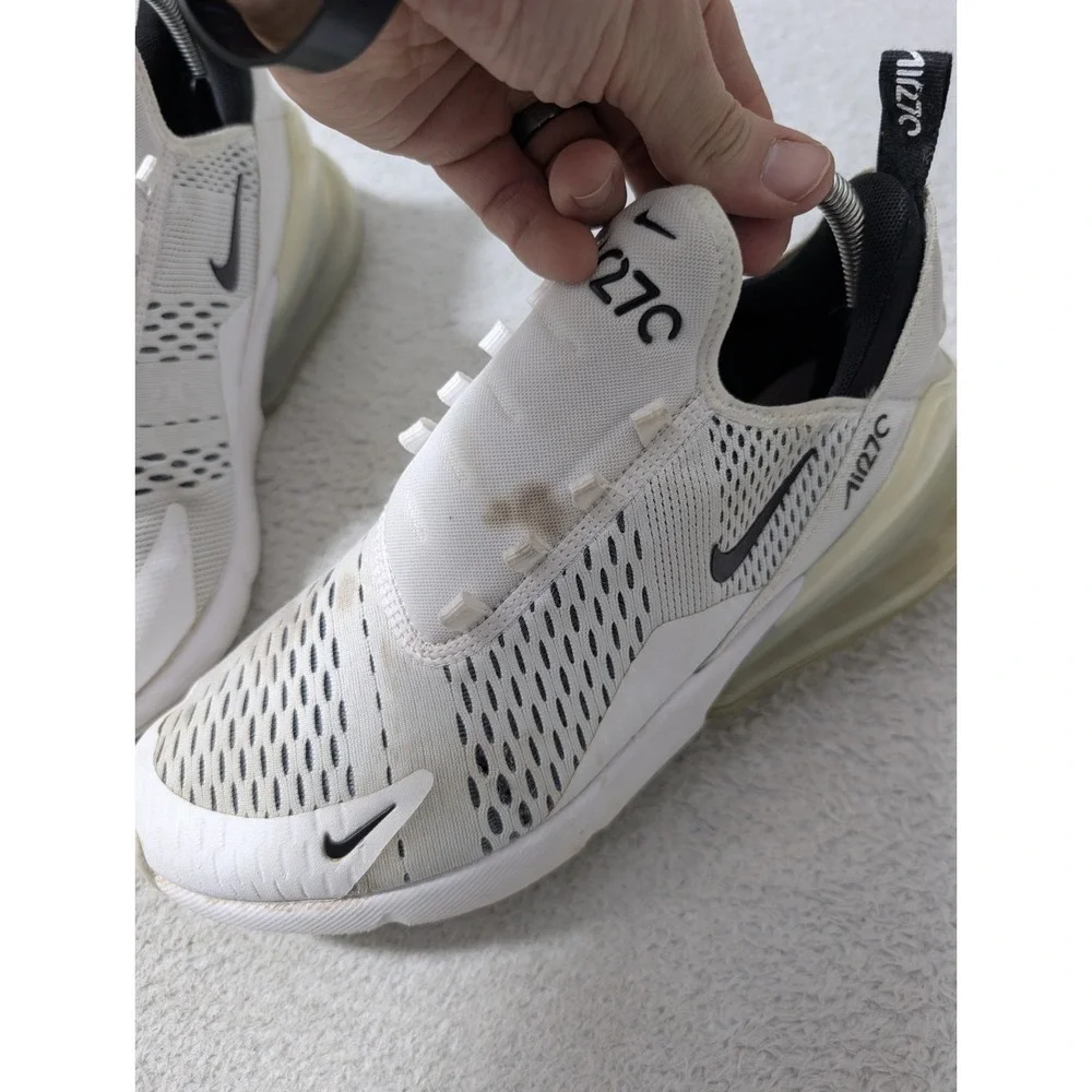 Nike Air Max 270 Women's‎ 11 White gray Black Running Shoes. AH6789-100